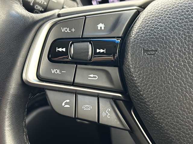 ホンダ オデッセイ アブソルート 宮城県 2020(令2)年 6.3万km プレミアムスパークルブラックパール 両側パワースライドドア/純正10インチナビ/(AM/FM/TV/SD/USB/iPod/BT/HDMI/AppleCarPlay/CD/DVD)/全方位カメラ/ビルトインETC2.0/ホンダセンシング/レーダークルーズコントロール/デジタルインナーミラー/ハーフレザー/パワーシート/プッシュスタート/スマートキー/オートライト/LEDヘッドライト/純正フロアマット/純正17インチアルミホイール