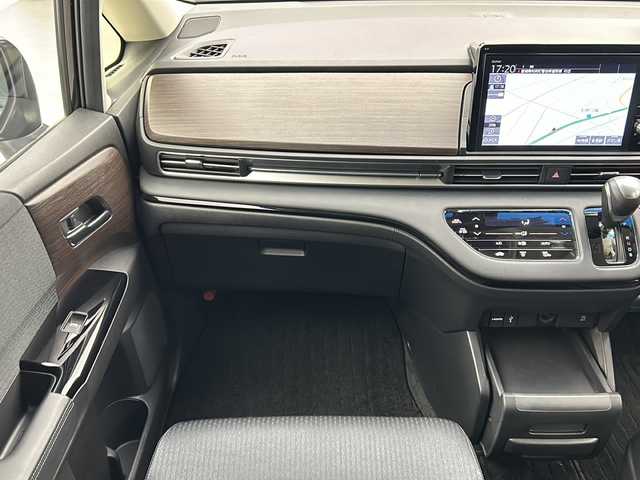 ホンダ オデッセイ アブソルート 宮城県 2020(令2)年 6.3万km プレミアムスパークルブラックパール 両側パワースライドドア/純正10インチナビ/(AM/FM/TV/SD/USB/iPod/BT/HDMI/AppleCarPlay/CD/DVD)/全方位カメラ/ビルトインETC2.0/ホンダセンシング/レーダークルーズコントロール/デジタルインナーミラー/ハーフレザー/パワーシート/プッシュスタート/スマートキー/オートライト/LEDヘッドライト/純正フロアマット/純正17インチアルミホイール