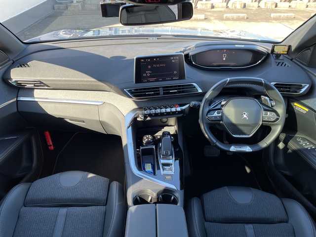 プジョー ３００８ GT ブルー HDi 東京都 2021(令3)年 2.5万km 青 ガラスサンルーフ/ハーフレザーシート/電動パワーシート/シートヒーター/純正LEDヘッドライト/純正18インチアルミホイール/オートテールゲート/パドルシフト/バックモニター/ブラインドスポットモニター/レーンキープアシスト/アダプティブクルーズコントロール/衝突被害軽減ブレーキ/ステアリングスイッチ/フルオートエアコン/サイドエアバック/カーテンエアバック/スマートキー/プッシュスタート