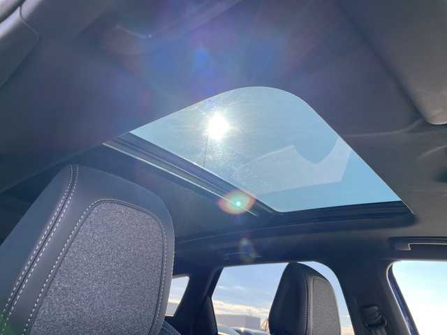 プジョー ３００８ GT ブルー HDi 東京都 2021(令3)年 2.5万km 青 ガラスサンルーフ/ハーフレザーシート/電動パワーシート/シートヒーター/純正LEDヘッドライト/純正18インチアルミホイール/オートテールゲート/パドルシフト/バックモニター/ブラインドスポットモニター/レーンキープアシスト/アダプティブクルーズコントロール/衝突被害軽減ブレーキ/ステアリングスイッチ/フルオートエアコン/サイドエアバック/カーテンエアバック/スマートキー/プッシュスタート