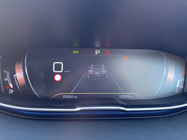 プジョー ３００８ GT ブルー HDi 東京都 2021(令3)年 2.5万km 青 ガラスサンルーフ/ハーフレザーシート/電動パワーシート/シートヒーター/純正LEDヘッドライト/純正18インチアルミホイール/オートテールゲート/パドルシフト/バックモニター/ブラインドスポットモニター/レーンキープアシスト/アダプティブクルーズコントロール/衝突被害軽減ブレーキ/ステアリングスイッチ/フルオートエアコン/サイドエアバック/カーテンエアバック/スマートキー/プッシュスタート