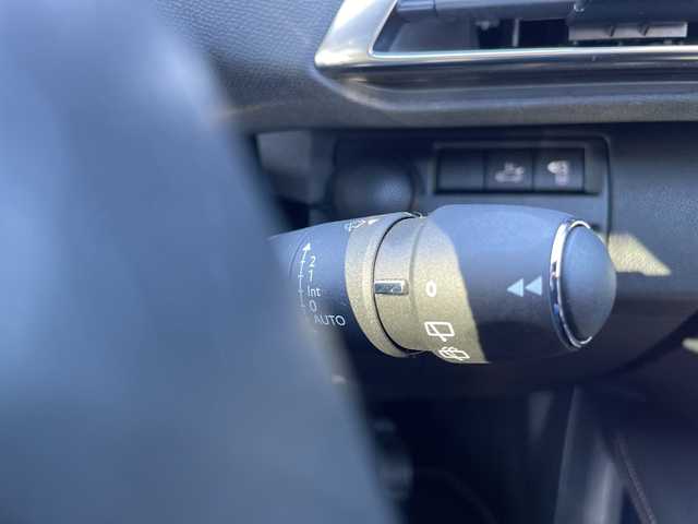 プジョー ３００８ GT ブルー HDi 東京都 2021(令3)年 2.5万km 青 ガラスサンルーフ/ハーフレザーシート/電動パワーシート/シートヒーター/純正LEDヘッドライト/純正18インチアルミホイール/オートテールゲート/パドルシフト/バックモニター/ブラインドスポットモニター/レーンキープアシスト/アダプティブクルーズコントロール/衝突被害軽減ブレーキ/ステアリングスイッチ/フルオートエアコン/サイドエアバック/カーテンエアバック/スマートキー/プッシュスタート