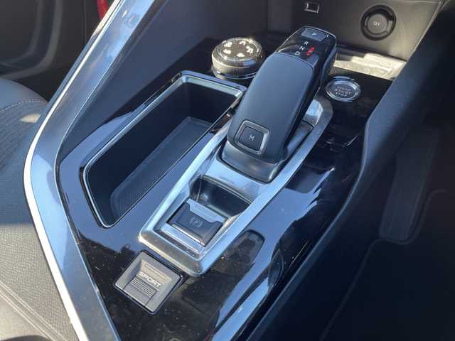 プジョー ３００８ GT ブルー HDi 東京都 2021(令3)年 2.5万km 青 ガラスサンルーフ/ハーフレザーシート/電動パワーシート/シートヒーター/純正LEDヘッドライト/純正18インチアルミホイール/オートテールゲート/パドルシフト/バックモニター/ブラインドスポットモニター/レーンキープアシスト/アダプティブクルーズコントロール/衝突被害軽減ブレーキ/ステアリングスイッチ/フルオートエアコン/サイドエアバック/カーテンエアバック/スマートキー/プッシュスタート