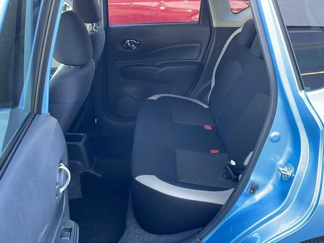 日産 ノート e－パワー X 新潟県 2016(平28)年 5.4万km ソニックブルー 純正ナビ/(Bluetooth/AM/FM)/フルセグTV/衝突軽減システム/スタッドレスタイヤ/アラウンドビューモニター/バックカメラ/ドアイブレコーダー/横滑り防止装置　/レーンキープアシスト/プッシュスタート