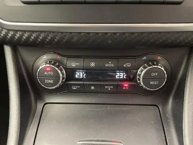 メルセデス・ベンツ Ａ１８０ ブルーエフィシェンシー 岡山県 2013(平25)年 6.4万km 白 エクスクルーシブパッケージ　/シートヒーター　/レザーシート　/クライメイトコントロール　/コンビニエンスオープン　/リバースポジション　/クルコン　/バックカメラ　/純正ナビ　/Ｂｌｕｅｔｏｏｔｈ