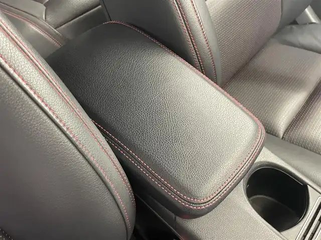 メルセデス・ベンツ Ａ１８０ ブルーエフィシェンシー 岡山県 2013(平25)年 6.4万km 白 エクスクルーシブパッケージ　/シートヒーター　/レザーシート　/クライメイトコントロール　/コンビニエンスオープン　/リバースポジション　/クルコン　/バックカメラ　/純正ナビ　/Ｂｌｕｅｔｏｏｔｈ