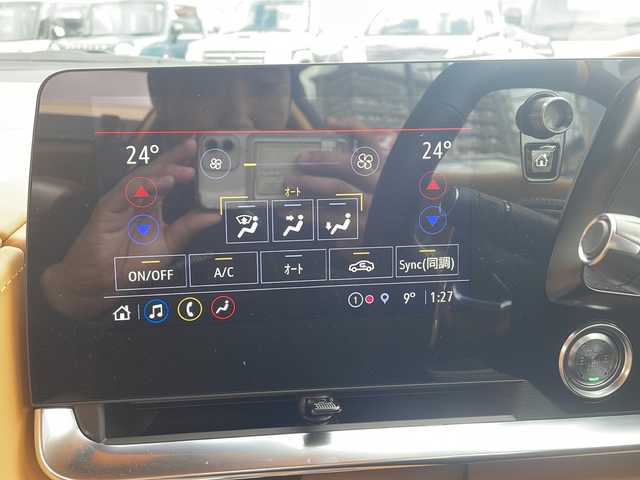 シボレー シボレー コルベット コンバーチブル 鳥取県 2022(令4)年 0.3万km パールⅡ 法人ワンオーナー/ヤナセディーラー車/７０th記念モデル/スマートキーx2個/記録簿R7/11R6/12R5/12/リトラクタブルハードトップ/BOSE14スピーカーサウンド/コンペディションタンレザーシート/アルカンターラインテリアトリムルーフ/フロントリフター/ブレンボレッドキャリパー/5スポーク鍛造AW（F19R20)/パイロットスポーツ４S/カーボンフラッシュリアスポイラー・ミラー/クウォッドエキゾースト（バルブ切替）/カラーヘッドアップディスプレイ/12インチディスプレイナビ/フルセグ・Bluetooth/フロント・リアカメラ/ワイヤレス充電/シートヒーターベンチレーション/8ウェイパワーシート/ステアリングヒーター/社外GPSレーダー/社外360ドライブレコーダー/プリクラッシュセーフティ/ブラインドスポット/レーンデパーチャー/リアソナー/オートハイビーム/LEDヘッドライト/ETCユニット/保証書・取説