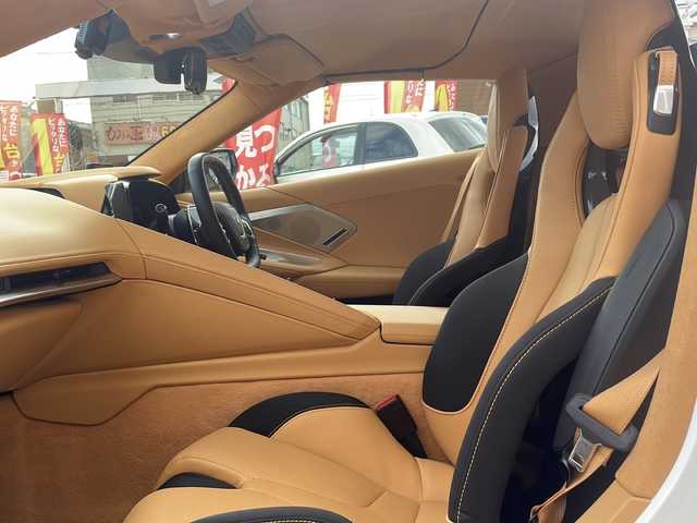 シボレー シボレー コルベット コンバーチブル 鳥取県 2022(令4)年 0.3万km パールⅡ 法人ワンオーナー/ヤナセディーラー車/７０th記念モデル/スマートキーx2個/記録簿R7/11R6/12R5/12/リトラクタブルハードトップ/BOSE14スピーカーサウンド/コンペディションタンレザーシート/アルカンターラインテリアトリムルーフ/フロントリフター/ブレンボレッドキャリパー/5スポーク鍛造AW（F19R20)/パイロットスポーツ４S/カーボンフラッシュリアスポイラー・ミラー/クウォッドエキゾースト（バルブ切替）/カラーヘッドアップディスプレイ/12インチディスプレイナビ/フルセグ・Bluetooth/フロント・リアカメラ/ワイヤレス充電/シートヒーターベンチレーション/8ウェイパワーシート/ステアリングヒーター/社外GPSレーダー/社外360ドライブレコーダー/プリクラッシュセーフティ/ブラインドスポット/レーンデパーチャー/リアソナー/オートハイビーム/LEDヘッドライト/ETCユニット/保証書・取説