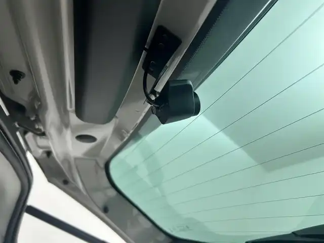 シトロエン シトロエン Ｃ３ エアクロス キュイール 熊本県 2021(令3)年 3.3万km サーブル ワンオーナー　/禁煙車　/純正ディスプレイオーディオ（ＡｐｐｌＣａｒＰｌａｙ・ＡｎｄｒｏｉｄＡｕｔｏ・ＢＴ・ＵＳＢ）/バックカメラ/社外前後ドライブレコーダー　/ＥＴＣ　/前後クリアランスソナー　/クルーズコントロール/衝突軽減ブレーキ/レーンキープアシスト/ブラインドスポットモニター/横滑り防止/ハーフレザーシート/社外フロアマット/純正16インチAW/オートライト/LEDヘッドライト/フォグライト/スマートキー/プッシュスタート/スペアキー1本/保証書/取扱説明書