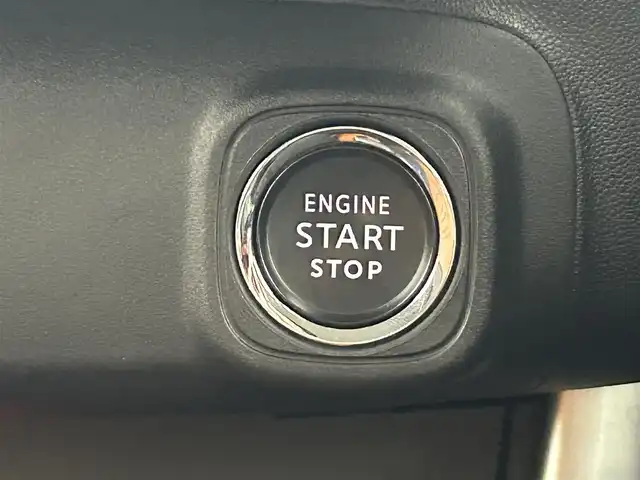 シトロエン シトロエン Ｃ３ エアクロス キュイール 熊本県 2021(令3)年 3.3万km サーブル ワンオーナー　/禁煙車　/純正ディスプレイオーディオ（ＡｐｐｌＣａｒＰｌａｙ・ＡｎｄｒｏｉｄＡｕｔｏ・ＢＴ・ＵＳＢ）/バックカメラ/社外前後ドライブレコーダー　/ＥＴＣ　/前後クリアランスソナー　/クルーズコントロール/衝突軽減ブレーキ/レーンキープアシスト/ブラインドスポットモニター/横滑り防止/ハーフレザーシート/社外フロアマット/純正16インチAW/オートライト/LEDヘッドライト/フォグライト/スマートキー/プッシュスタート/スペアキー1本/保証書/取扱説明書