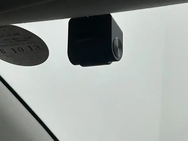 シトロエン シトロエン Ｃ３ エアクロス キュイール 熊本県 2021(令3)年 3.3万km サーブル ワンオーナー　/禁煙車　/純正ディスプレイオーディオ（ＡｐｐｌＣａｒＰｌａｙ・ＡｎｄｒｏｉｄＡｕｔｏ・ＢＴ・ＵＳＢ）/バックカメラ/社外前後ドライブレコーダー　/ＥＴＣ　/前後クリアランスソナー　/クルーズコントロール/衝突軽減ブレーキ/レーンキープアシスト/ブラインドスポットモニター/横滑り防止/ハーフレザーシート/社外フロアマット/純正16インチAW/オートライト/LEDヘッドライト/フォグライト/スマートキー/プッシュスタート/スペアキー1本/保証書/取扱説明書