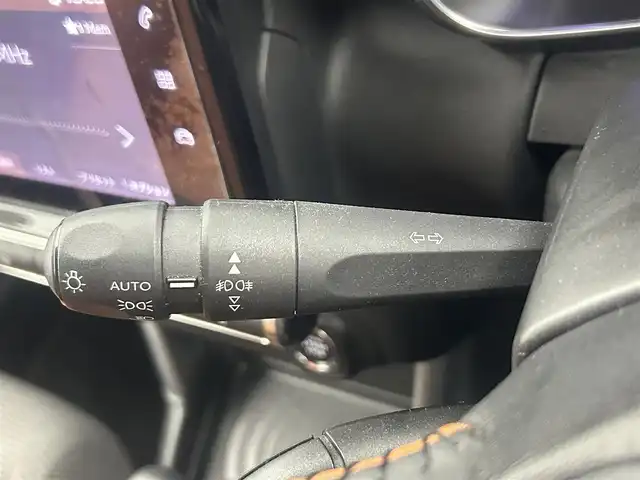 シトロエン シトロエン Ｃ３ エアクロス キュイール 熊本県 2021(令3)年 3.3万km サーブル ワンオーナー　/禁煙車　/純正ディスプレイオーディオ（ＡｐｐｌＣａｒＰｌａｙ・ＡｎｄｒｏｉｄＡｕｔｏ・ＢＴ・ＵＳＢ）/バックカメラ/社外前後ドライブレコーダー　/ＥＴＣ　/前後クリアランスソナー　/クルーズコントロール/衝突軽減ブレーキ/レーンキープアシスト/ブラインドスポットモニター/横滑り防止/ハーフレザーシート/社外フロアマット/純正16インチAW/オートライト/LEDヘッドライト/フォグライト/スマートキー/プッシュスタート/スペアキー1本/保証書/取扱説明書