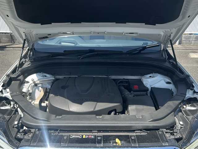 ボルボ ＸＣ６０ D4 AWD インスクリプション 岐阜県 2018(平30)年 5.9万km クリスタルホワイトP キャメルレザーシート/純正メーカーナビ(フルセグ、CD、BT、　　　　　　　　AppleCarPlay)/360度カメラ(バック、サイド、フロント)/前後ドラレコ/ルーフレール/パワーリアゲート/ETC/衝突被害軽減システム/レーダークルコン/レーンキープアシスト/ブラインドサポートモニター/ヘッドアップディスプレイ/クリアランスソナー/パワーシート(D/N)/シートヒーター(全席)/ベンチレーション(D/N)/LEDヘッドライト/オートハイビーム/オートライト/オートホールド/電動パーキングブレーキ/ISOFIX