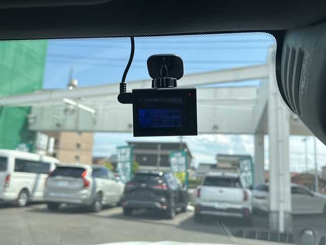 ボルボ ＸＣ６０ D4 AWD インスクリプション 岐阜県 2018(平30)年 5.9万km クリスタルホワイトP キャメルレザーシート/純正メーカーナビ(フルセグ、CD、BT、　　　　　　　　AppleCarPlay)/360度カメラ(バック、サイド、フロント)/前後ドラレコ/ルーフレール/パワーリアゲート/ETC/衝突被害軽減システム/レーダークルコン/レーンキープアシスト/ブラインドサポートモニター/ヘッドアップディスプレイ/クリアランスソナー/パワーシート(D/N)/シートヒーター(全席)/ベンチレーション(D/N)/LEDヘッドライト/オートハイビーム/オートライト/オートホールド/電動パーキングブレーキ/ISOFIX