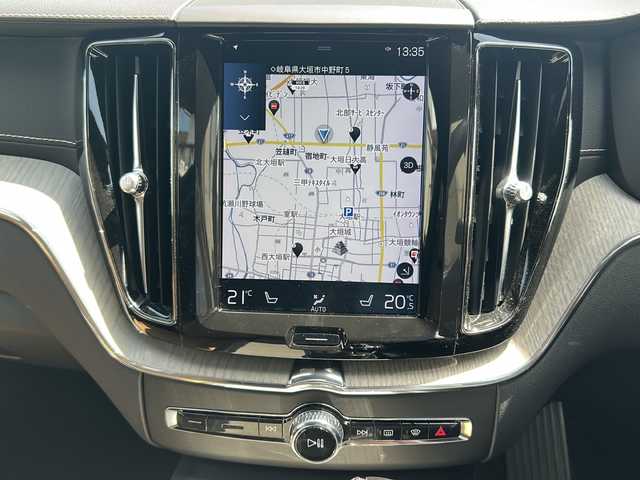 ボルボ ＸＣ６０ D4 AWD インスクリプション 岐阜県 2018(平30)年 5.9万km クリスタルホワイトP キャメルレザーシート/純正メーカーナビ(フルセグ、CD、BT、　　　　　　　　AppleCarPlay)/360度カメラ(バック、サイド、フロント)/前後ドラレコ/ルーフレール/パワーリアゲート/ETC/衝突被害軽減システム/レーダークルコン/レーンキープアシスト/ブラインドサポートモニター/ヘッドアップディスプレイ/クリアランスソナー/パワーシート(D/N)/シートヒーター(全席)/ベンチレーション(D/N)/LEDヘッドライト/オートハイビーム/オートライト/オートホールド/電動パーキングブレーキ/ISOFIX