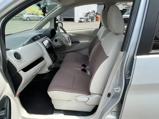 三菱 ｅＫワゴン M 道央・札幌 2017(平29)年 3.4万km クールシルバーメタリック ４WD/純正ディーラーOPナビ/AM/FM/BT/AUX/バックカメラ/アイドリングストップ/デジタルインナーミラー/D席シートヒーター/リモコンキー/ハロゲンヘッドライト/ヘッドライトレベライザー/電動格納ミラー/純正フロアマット/スペアキー/鉄チンホイール付冬タイヤ積込/155/65/R14/2017年/山5mm