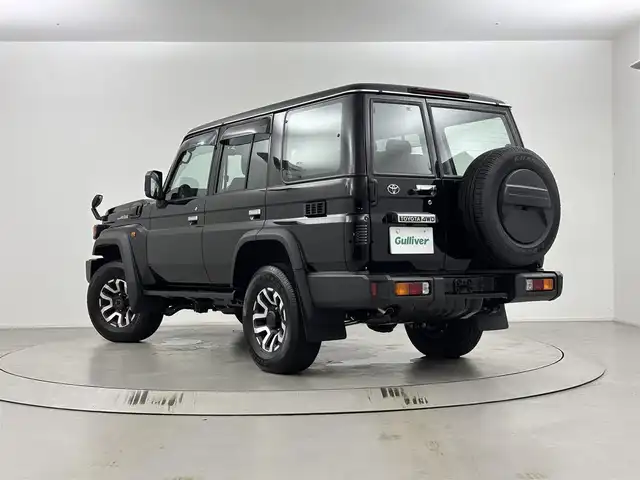 トヨタ ランドクルーザー AX 埼玉県 2024(令6)年 0.1万km アティチュードブラックマイカ 純正メモリーナビ/バックカメラ/前後ドライブレコーダー/フルセグ/bluetooth/純正フロアマット/スペアキー