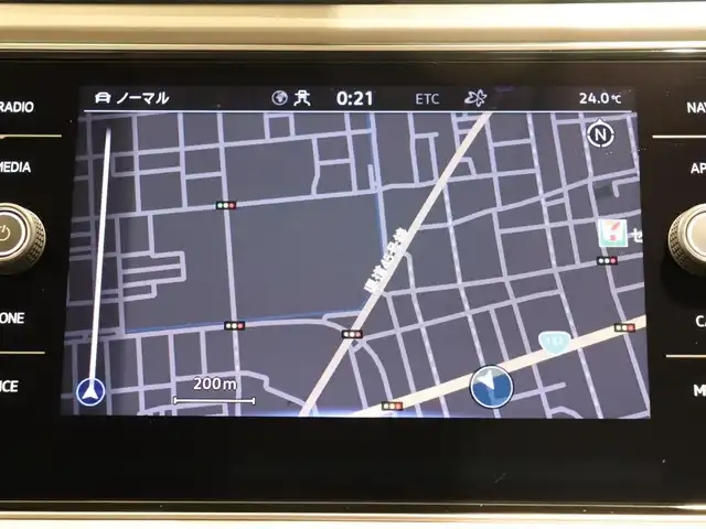フォルクスワーゲン ＶＷ Ｔ－ロック TDI スタイル デザインPKG 静岡県 2021(令3)年 4.3万km ピュアホワイト 衝突軽減ブレーキ　/ＡＣＣ　/Ｃａｒ Ｐｌａｙ　/純正ナビ　/バックカメラ　/ＢＳＭ　/ＬＫＡ　/パドルシフト　/ＥＴＣ　/純正１７ＡＷ　/アイドリングストップ　/ＬＥＤヘッドライト/スマートキー　/スペアキー１本　/ルーフレール