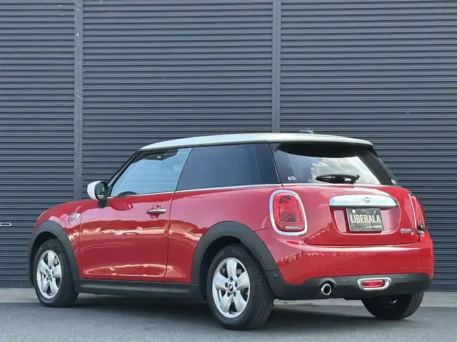 ＭＩＮＩ ミニ クーパー D 茨城県 2020(令2)年 3.5万km チリ・レッド 中期型 /ドライビングアシスト /ナビ /Bカメラ /BT /PDC /パークアシスト/LED /UJテールランプ /コンフォートアクセス /ルーフ＆ドアミラーカバーホワイト /ETC /純正15インチアルミホイール /前後ドラレコ /禁煙車