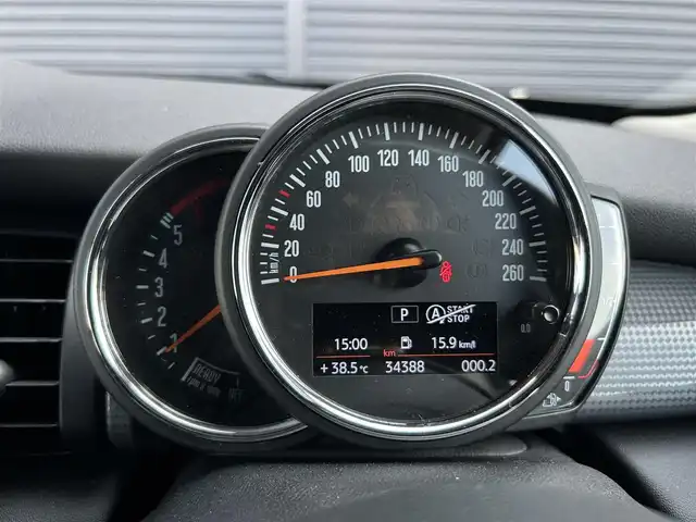 ＭＩＮＩ ミニ クーパー D 茨城県 2020(令2)年 3.5万km チリ・レッド 中期型 /ドライビングアシスト /ナビ /Bカメラ /BT /PDC /パークアシスト/LED /UJテールランプ /コンフォートアクセス /ルーフ＆ドアミラーカバーホワイト /ETC /純正15インチアルミホイール /前後ドラレコ /禁煙車