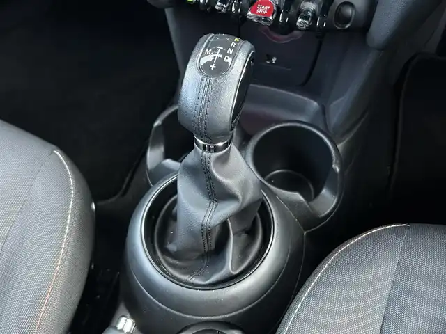 ＭＩＮＩ ミニ クーパー D 茨城県 2020(令2)年 3.5万km チリ・レッド 中期型 /ドライビングアシスト /ナビ /Bカメラ /BT /PDC /パークアシスト/LED /UJテールランプ /コンフォートアクセス /ルーフ＆ドアミラーカバーホワイト /ETC /純正15インチアルミホイール /前後ドラレコ /禁煙車