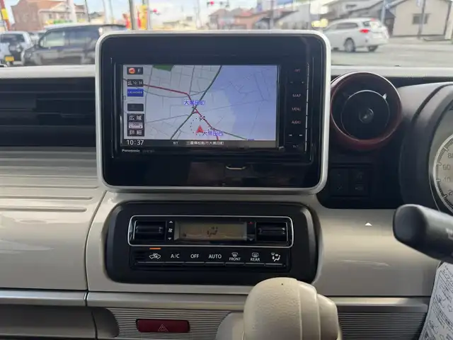 スズキ スペーシア HYBRID X 三重県 2018(平30)年 8.4万km オフブルーメタリック/ホワイト2トーン ETC/両側パワースライドドア/AV一体型ナビゲーション/全方位モニター/2トーンルーフパッケージ/セーフティーサポート/ハロゲンヘッドランプ/　オートライト/シートヒーター/　運転席