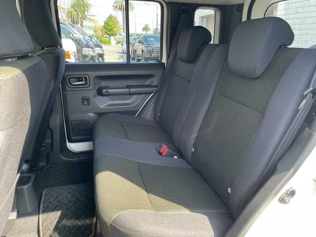 スズキ ジムニー ノマド FC 宮崎県 2025(令7)年 0.2万km パール 純正フロアマット　/ETC/ラゲッジトレイ　/レーダークルコン　/シートヒーター　/バックサポート　/レーンキープ　/アイストップ　/バックソナー　/ヘッドライトクリーナー　/スマートキー　/プッシュスタート　/バックフォグ　/LED