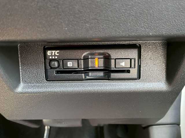 スズキ ジムニー ノマド FC 宮崎県 2025(令7)年 0.2万km パール 純正フロアマット　/ETC/ラゲッジトレイ　/レーダークルコン　/シートヒーター　/バックサポート　/レーンキープ　/アイストップ　/バックソナー　/ヘッドライトクリーナー　/スマートキー　/プッシュスタート　/バックフォグ　/LED