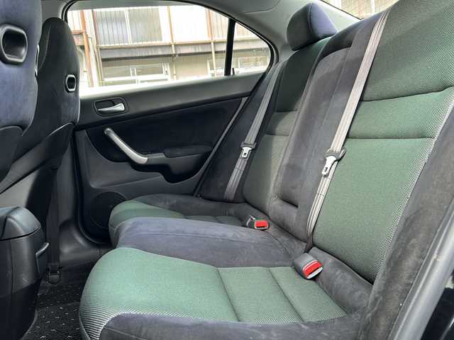 ホンダ アコード ユーロ R 岐阜県 2007(平19)年 11.6万km ナイトホークブラックパール 純正ナビ/(AM/FM)/純正momoステアリング/社外エアクリーナー/RECAROシート/フォグランプ/ウィンカーミラー/電動格納ミラー/社外17インチAW/スマートキー/フロアマット/ドアバイザー/取扱説明書/純正エアクリーナー有