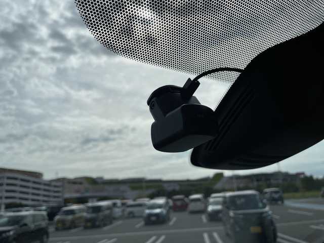 日産 セレナ ハイウェイスター V 愛知県 2020(令2)年 6.5万km ダイヤモンドブラック 純正10型ナビ/フリップダウンモニター/全方位カメラ/プロパイロット/バックカメラ/ハンズフリースライドドア/コーナーセンサー/純正アルミホイール/ブラインドスポットモニター/LEDヘッドライト/インテリジェントミラー/ドライブレコーダー/ETC/衝突軽減システム/フルセグ/CD DVD/Bluetooth/ステアリングスイッチ/スマートキー/プッシュスタート