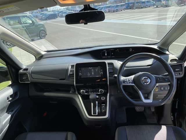 日産 セレナ ハイウェイスター 愛知県 2017(平29)年 7.4万km ダイヤモンドブラック プロパイロット/純正ナビ/フリップダウンモニター/両側パワースライドドア/レーダークルーズコントロール/バックカメラ/純正アルミホイール/衝突軽減システム/フルセグ/CD DVD/Bluetooth/ステアリングスイッチ/スマートキー/プッシュスタート