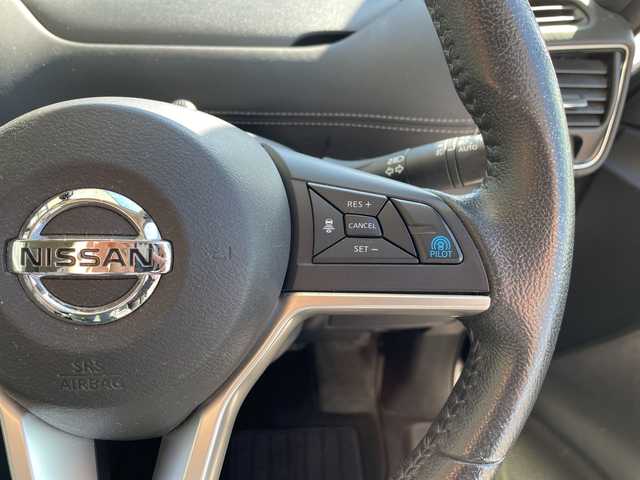 日産 セレナ ハイウェイスター 愛知県 2017(平29)年 7.4万km ダイヤモンドブラック プロパイロット/純正ナビ/フリップダウンモニター/両側パワースライドドア/レーダークルーズコントロール/バックカメラ/純正アルミホイール/衝突軽減システム/フルセグ/CD DVD/Bluetooth/ステアリングスイッチ/スマートキー/プッシュスタート