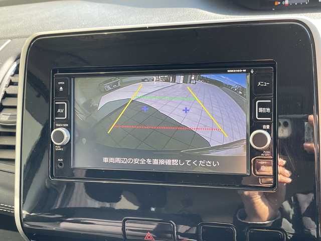 日産 セレナ ハイウェイスター 愛知県 2017(平29)年 7.4万km ダイヤモンドブラック プロパイロット/純正ナビ/フリップダウンモニター/両側パワースライドドア/レーダークルーズコントロール/バックカメラ/純正アルミホイール/衝突軽減システム/フルセグ/CD DVD/Bluetooth/ステアリングスイッチ/スマートキー/プッシュスタート