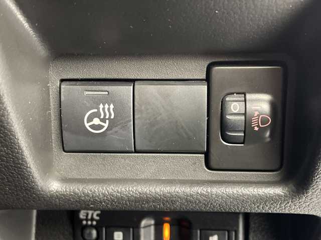 スズキ スペーシア カスタム HYBRID XS ターボ 愛知県 2024(令6)年 1.3万km ピュアホワイトパール/ブラック2トーン 純正9型ナビ/・Bluetooth/・CD/DVD/・フルセグテレビ/・AppleCarPlay/全方位モニター/両側パワースライドドア/衝突軽減ブレーキ/レーンキープアシスト/オートマチックハイビーム/前後コーナーセンサー/ハーフレザーシート/シートヒーター/ステアリングヒーター/レーダークルーズコントロール/前後ドライブレコーダー/ビルトインETC/LEDヘッドライト