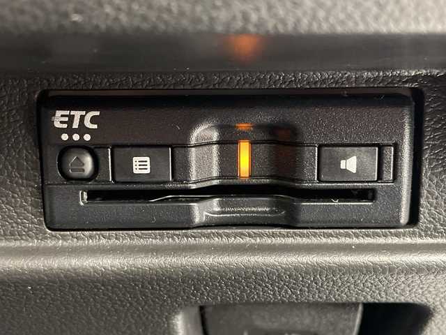 スズキ スペーシア カスタム HYBRID XS ターボ 愛知県 2024(令6)年 1.3万km ピュアホワイトパール/ブラック2トーン 純正9型ナビ/・Bluetooth/・CD/DVD/・フルセグテレビ/・AppleCarPlay/全方位モニター/両側パワースライドドア/衝突軽減ブレーキ/レーンキープアシスト/オートマチックハイビーム/前後コーナーセンサー/ハーフレザーシート/シートヒーター/ステアリングヒーター/レーダークルーズコントロール/前後ドライブレコーダー/ビルトインETC/LEDヘッドライト