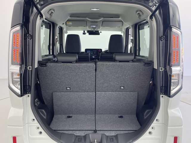 スズキ スペーシア カスタム HYBRID XS ターボ 愛知県 2024(令6)年 1.3万km ピュアホワイトパール/ブラック2トーン 純正9型ナビ/・Bluetooth/・CD/DVD/・フルセグテレビ/・AppleCarPlay/全方位モニター/両側パワースライドドア/衝突軽減ブレーキ/レーンキープアシスト/オートマチックハイビーム/前後コーナーセンサー/ハーフレザーシート/シートヒーター/ステアリングヒーター/レーダークルーズコントロール/前後ドライブレコーダー/ビルトインETC/LEDヘッドライト