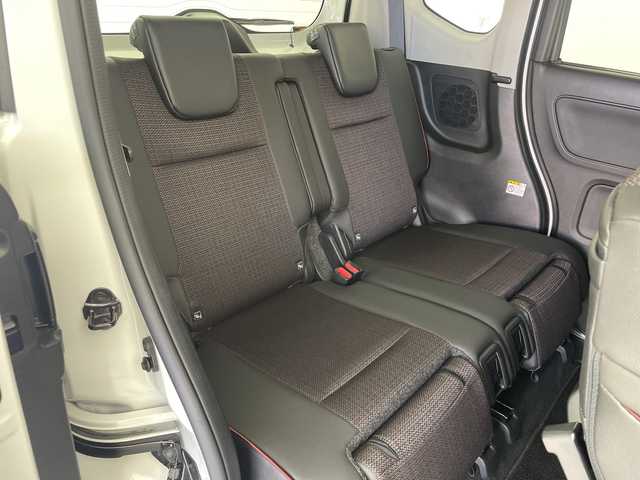 スズキ スペーシア カスタム HYBRID XS ターボ 愛知県 2024(令6)年 1.3万km ピュアホワイトパール/ブラック2トーン 純正9型ナビ/・Bluetooth/・CD/DVD/・フルセグテレビ/・AppleCarPlay/全方位モニター/両側パワースライドドア/衝突軽減ブレーキ/レーンキープアシスト/オートマチックハイビーム/前後コーナーセンサー/ハーフレザーシート/シートヒーター/ステアリングヒーター/レーダークルーズコントロール/前後ドライブレコーダー/ビルトインETC/LEDヘッドライト