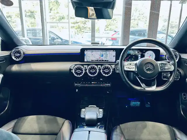 メルセデス・ベンツ ＣＬＡ２００ｄ AMGライン 大阪府 2021(令3)年 3.1万km コスモスブラック レーダーセーフティ/純正ナビ/TV/バックカメラ/ACC/純正18インチAW/LEDヘッドライト/アンビエントライト/ハーフ革/メモリ付きパワーシート/シートヒーター/クリアランスソナー/ブラインドスポット/ワイヤレス充電