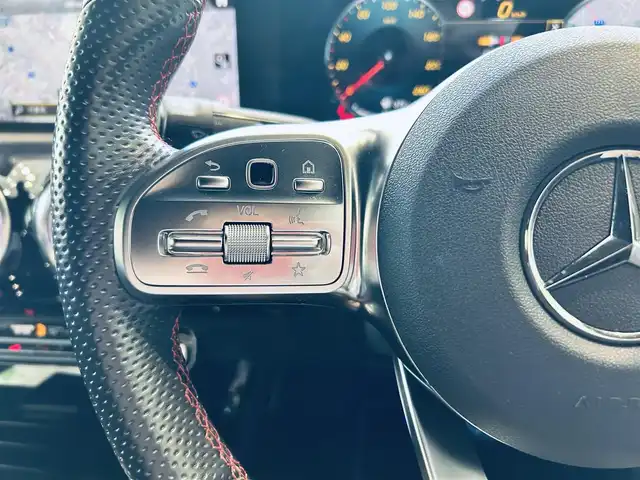 メルセデス・ベンツ ＣＬＡ２００ｄ AMGライン 大阪府 2021(令3)年 3.1万km コスモスブラック レーダーセーフティ/純正ナビ/TV/バックカメラ/ACC/純正18インチAW/LEDヘッドライト/アンビエントライト/ハーフ革/メモリ付きパワーシート/シートヒーター/クリアランスソナー/ブラインドスポット/ワイヤレス充電