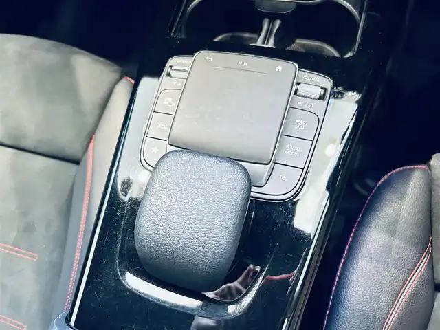 メルセデス・ベンツ ＣＬＡ２００ｄ AMGライン 大阪府 2021(令3)年 3.1万km コスモスブラック レーダーセーフティ/純正ナビ/TV/バックカメラ/ACC/純正18インチAW/LEDヘッドライト/アンビエントライト/ハーフ革/メモリ付きパワーシート/シートヒーター/クリアランスソナー/ブラインドスポット/ワイヤレス充電