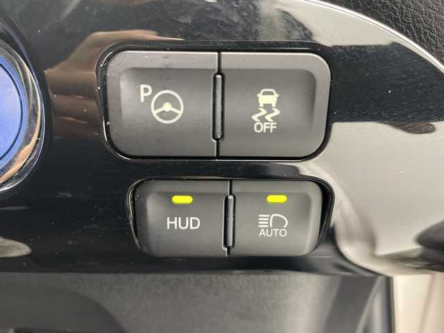 トヨタ プリウス Sセーフティプラス 愛知県 2016(平28)年 4.8万km スティールブロンドM 純正ナビ/・Bluetooth/・フルセグ/・DVD/CD/バックカメラ/追従クルコン/ビルドインETC2.0/衝突軽減/コーナーセンサー/レーンキープ/オートハイビーム/オートライト/LEDヘッドライト