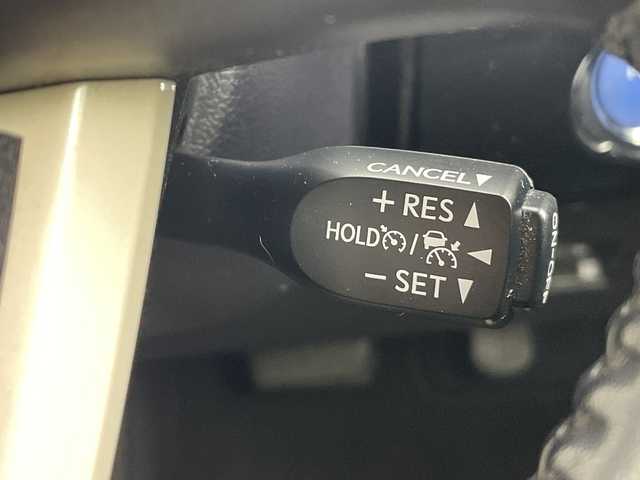 トヨタ プリウス Sセーフティプラス 愛知県 2016(平28)年 4.8万km スティールブロンドM 純正ナビ/・Bluetooth/・フルセグ/・DVD/CD/バックカメラ/追従クルコン/ビルドインETC2.0/衝突軽減/コーナーセンサー/レーンキープ/オートハイビーム/オートライト/LEDヘッドライト