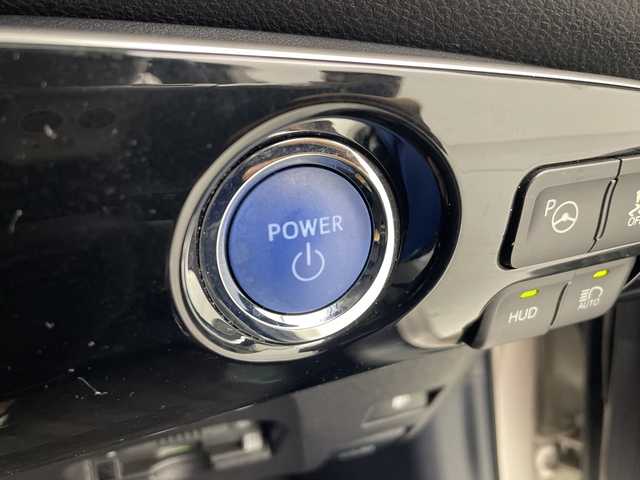 トヨタ プリウス Sセーフティプラス 愛知県 2016(平28)年 4.8万km スティールブロンドM 純正ナビ/・Bluetooth/・フルセグ/・DVD/CD/バックカメラ/追従クルコン/ビルドインETC2.0/衝突軽減/コーナーセンサー/レーンキープ/オートハイビーム/オートライト/LEDヘッドライト