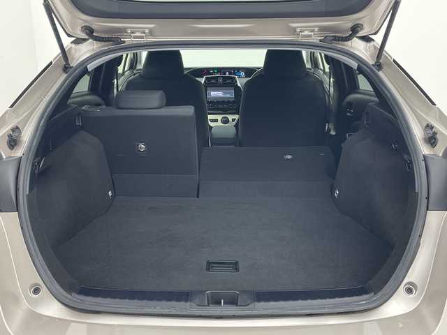 トヨタ プリウス Sセーフティプラス 愛知県 2016(平28)年 4.8万km スティールブロンドM 純正ナビ/・Bluetooth/・フルセグ/・DVD/CD/バックカメラ/追従クルコン/ビルドインETC2.0/衝突軽減/コーナーセンサー/レーンキープ/オートハイビーム/オートライト/LEDヘッドライト