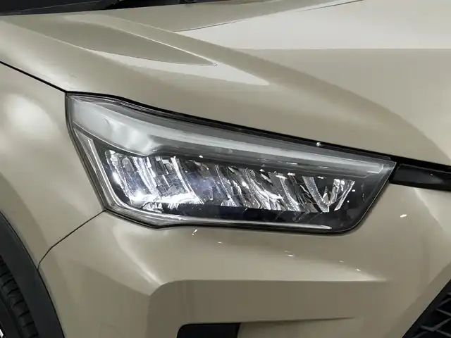 トヨタ ライズ Z 福岡県 2022(令4)年 5.1万km ナチュラルベージュマイカM 純正ディスプレイオーディオ　/全方位カメラ　/ビルトインＥＴＣ　/ＡＣＣ　/コーナーセンサー　/衝突被害軽減ブレーキ　/レーンキープ　/先行車発進お知らせ　/シートヒーター　/ステアリングリモコン/純正１７インチＡＷ