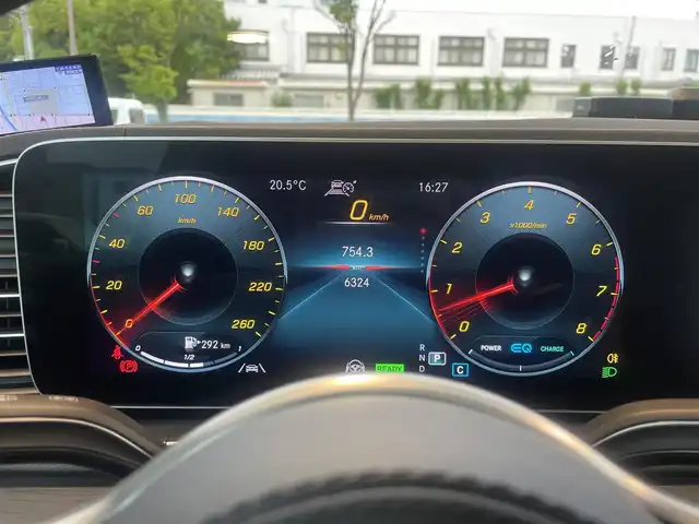 メルセデス・ベンツ ＧＬＳ５８０ 4マチックスポーツ 兵庫県 2020(令2)年 0.7万km オブシディアンブラック /法人ワンオーナー//R3-6年ディーラー記録簿/・AMGライン//Mercedes-Benzロゴ付ブレーキキャリパー//AMG21インチ5スポークAW//AMGスタイリングパッケージ//リラクゼーション機能（前席）/・Off-Roadエンジニアリングパッケージ//DYNAMIC SELECT Off-Roadモード///パノラミックスライディングルーフ//MBUX純正ナビゲーション(12.3インチ)//地デジ/BT/USB//Buemesterサウンド//ワイヤレスチャージング//360度カメラ//アンビエントライト（64色）//前席シートヒーター/ベンチレーター//2、3列目シートヒーター//ルーフレール//全ドアイージークローザー//ビルトインETC//エアバランスパッケージ（パフュームアトマイザー）//パークトロニック//ドライブレコーダーFR//パワーバックドア（フットトランクオープナー機能）/【レーダーセーフティパッケージ】//アクティブディスタンスアシスト・ディストロニック//アクティブブレーキアシスト//PRE-SAFE//アクティブブラインドスポットアシスト//アクティブレーンキーピングアシスト//ブラインドスポットアシスト//レーンチェンジアシスト//アクティブステアリングアシスト