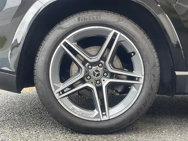 メルセデス・ベンツ ＧＬＳ５８０ 4マチックスポーツ 兵庫県 2020(令2)年 0.7万km オブシディアンブラック /法人ワンオーナー//R3-6年ディーラー記録簿/・AMGライン//Mercedes-Benzロゴ付ブレーキキャリパー//AMG21インチ5スポークAW//AMGスタイリングパッケージ//リラクゼーション機能（前席）/・Off-Roadエンジニアリングパッケージ//DYNAMIC SELECT Off-Roadモード///パノラミックスライディングルーフ//MBUX純正ナビゲーション(12.3インチ)//地デジ/BT/USB//Buemesterサウンド//ワイヤレスチャージング//360度カメラ//アンビエントライト（64色）//前席シートヒーター/ベンチレーター//2、3列目シートヒーター//ルーフレール//全ドアイージークローザー//ビルトインETC//エアバランスパッケージ（パフュームアトマイザー）//パークトロニック//ドライブレコーダーFR//パワーバックドア（フットトランクオープナー機能）/【レーダーセーフティパッケージ】//アクティブディスタンスアシスト・ディストロニック//アクティブブレーキアシスト//PRE-SAFE//アクティブブラインドスポットアシスト//アクティブレーンキーピングアシスト//ブラインドスポットアシスト//レーンチェンジアシスト//アクティブステアリングアシスト