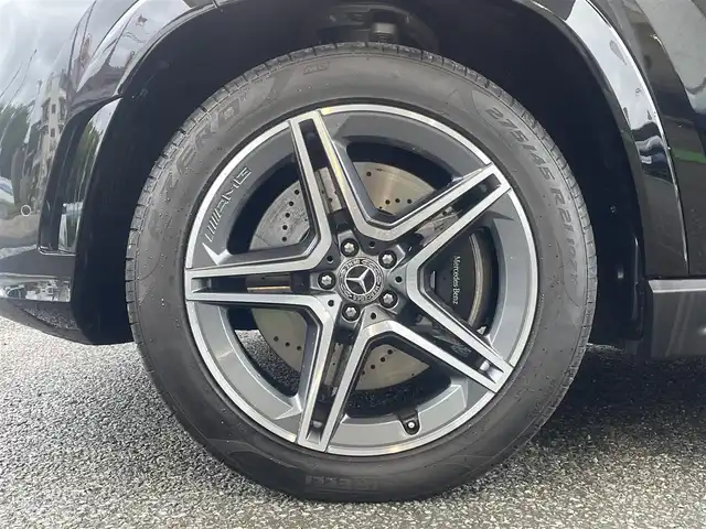 メルセデス・ベンツ ＧＬＳ５８０ 4マチックスポーツ 兵庫県 2020(令2)年 0.7万km オブシディアンブラック /法人ワンオーナー//R3-6年ディーラー記録簿/・AMGライン//Mercedes-Benzロゴ付ブレーキキャリパー//AMG21インチ5スポークAW//AMGスタイリングパッケージ//リラクゼーション機能（前席）/・Off-Roadエンジニアリングパッケージ//DYNAMIC SELECT Off-Roadモード///パノラミックスライディングルーフ//MBUX純正ナビゲーション(12.3インチ)//地デジ/BT/USB//Buemesterサウンド//ワイヤレスチャージング//360度カメラ//アンビエントライト（64色）//前席シートヒーター/ベンチレーター//2、3列目シートヒーター//ルーフレール//全ドアイージークローザー//ビルトインETC//エアバランスパッケージ（パフュームアトマイザー）//パークトロニック//ドライブレコーダーFR//パワーバックドア（フットトランクオープナー機能）/【レーダーセーフティパッケージ】//アクティブディスタンスアシスト・ディストロニック//アクティブブレーキアシスト//PRE-SAFE//アクティブブラインドスポットアシスト//アクティブレーンキーピングアシスト//ブラインドスポットアシスト//レーンチェンジアシスト//アクティブステアリングアシスト