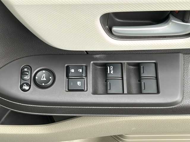 ホンダ Ｎ ＢＯＸ G L ホンダセンシング 石川県 2018(平30)年 8.5万km クリスタルブラックパール ４ＷＤ/ＥＴＣ/バックカメラ/レーダークルーズコントロール/ＳＤナビ〔Panasonic　CN-RE040 〕/（Ｂｌｕｅｔｏｏｔｈ／ＣＤ／ＤＶＤ／フルセグＴＶ）　/パワースライドドア/Ｄ席／Ｎ席シートヒーター/ＬＥＤヘッドライト/オートライト/アイドリングストップ/プッシュスタート