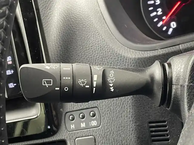 トヨタ ヴォクシー ZS 煌Ⅲ 埼玉県 2020(令2)年 4万km ホワイトパールクリスタルシャイン 社外ナビ　バックカメラ　ビルトインＥＴＣ２．０　前後ドライブレコーダー　セーフティセンス　クルーズコントロール　ＨＤＭＩ　純正アルミホイール　オートハイビーム　ＬＥＤヘッドライト　地デジフルセグ